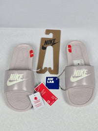 Нови чехли Nike - Victori One Slide - размер 40.5 – снимка 4
