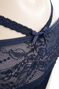Hunkemöller дамски комплект бельо с дантела – сутиен 75D и бикини S – снимка 8