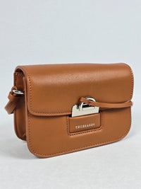 Нова дамска чанта Trussardi - кафява