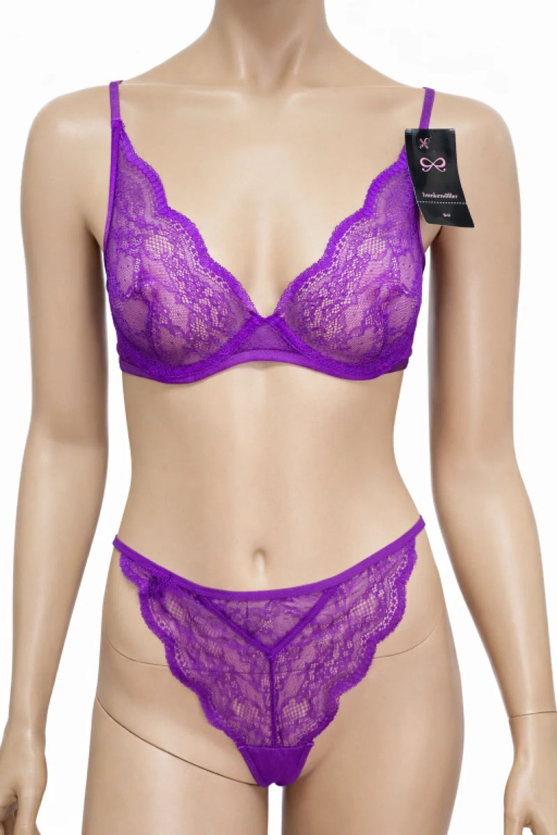 Дамски комплект бельо Hunkemöller в лилаво – сутиен 80C и долни гащи XL